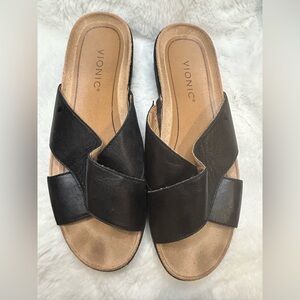 Vionic Women's Black and Tan Leather Slide Sandals With Orthotic Support